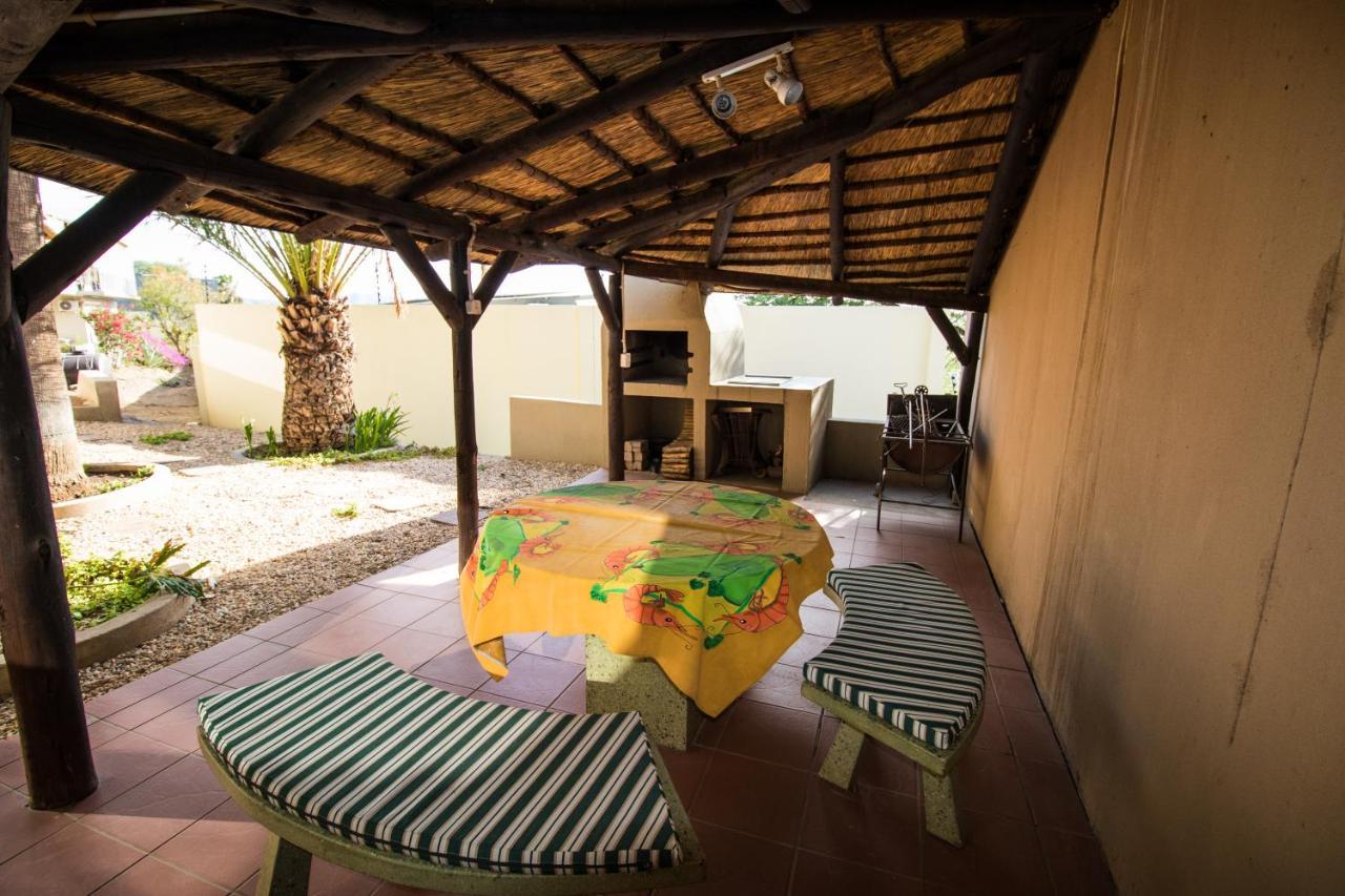 John-Lou'S One-Bedroom Apartment Windhoek Exteriér fotografie