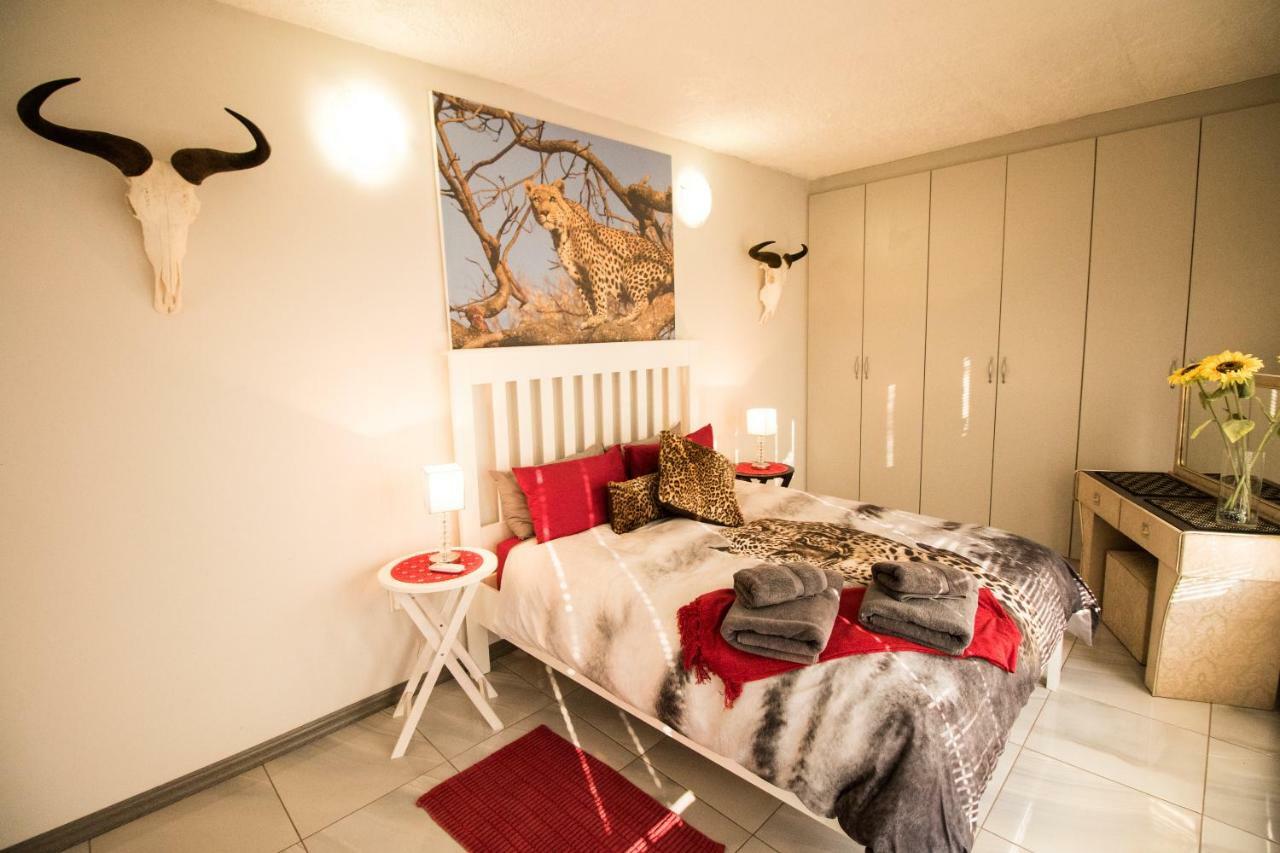 John-Lou'S One-Bedroom Apartment Windhoek Exteriér fotografie